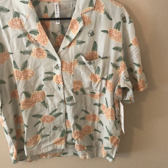 RVCA Hawaiian Shirt - Picture 4 of 4